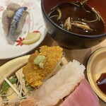 回転寿司 すし丸 - 料理写真: