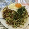 火の車 - 焼きそば（みっくす）大750円＋目玉焼き５０円　税別です
