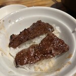 ホルモン焼肉 縁 十条店 - 上カルビとライス❣️