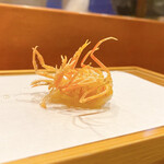 天婦羅 みやしろ - 車海老の顎足