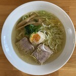 大高屋 - 塩ラーメン もつ炒めセット