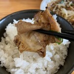 大高屋 - 塩ラーメン もつ炒めセット