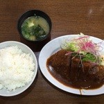 洋食の朝日 - ビフカツ（上方から）