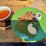 GRANNY SMITH  APPLE PIE & COFFEE  - 