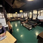 那智園 - 座敷席、テーブル席