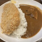 しまや - これがしまやの「極上ロースカツ＆豚バラ煮込カレー」！
