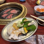 那智園 - 牛タン塩
      焼野菜