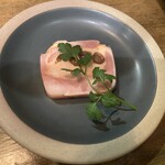 ミートボール食堂 オルオル - お通し 鶏のガランティーヌ　