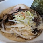 細麺屋　くわとろ - 料理写真:黒マー油