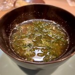 うを徳 - 海老の頭と生アオサの味噌汁