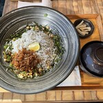 しらす食堂 じゃこ屋 七代目 山利 - 