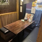 野菜巻きと九州料理×全席個室 よだれ屋 - 座席