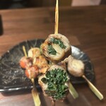 野菜巻きと九州料理×全席個室 よだれ屋 - 博多野菜巻き５種盛り合わせ