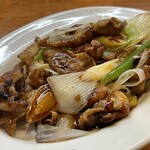 はち八 - 2026.02.01 (日)    とり皮（ネギ入り）　462円（税込）