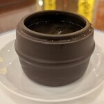 萬珍樓 - 大山鶏と金華ハムの蒸しスープ