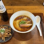 Ramen FeeL - FeeLThe醤油らぁ麺¥1700、メンマ¥400、オールフリー¥650