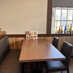 きっちんハウスカントリー - テーブル席