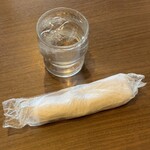 きっちんハウスカントリー - お水、おしぼり