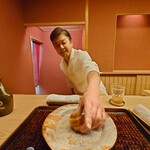 緒方 - 店主の緒方俊郎氏