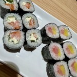 超速鮮魚寿司 羽田市場 博多駅地下街店 - 