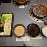 しゃぶらく亭 歌舞伎町店 - お野菜は新鮮でごはんはおかわりができます