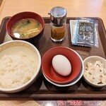 すき家 - 料理写真:たまかけ朝食･ごはんミニ（260円）