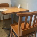 食堂喫茶アオイ - テーブル席