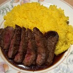 asian bistro 桜 - ステーキライス