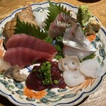 田中んちパート2 - 刺身盛り合わせ　鯨、本鮪、つぶ貝、さわら、アジ、蛸、コウイカ