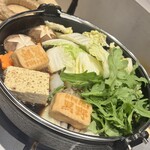 和牛すき焼き 黒野 ウラなんば本店 - 