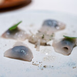 レストラン オオツ - 2026.1 いわき梅田水産トラフグてっさフランス産キャヴィア包み てっぴ青柚子ヴィネグレット