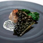 レストラン オオツ - 2026.1 大内商店イシナギ かすみがうらキャヴィアのソース プチヴェール 揚げたカーボロネロ