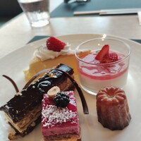 フォルク キッチン オールデイダイニング  - 