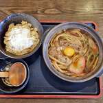 ふる里 - 平日セットメニュー
                                かつ丼味噌煮込み(玉子入り)