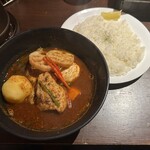札幌スープカリー アナンダ - やわらか炙りでかチキンカリー辛さ5