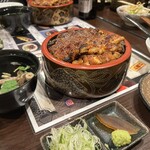 うなぎ料理 三代目うな東 昭和四十四年創業 中川本店 - 