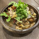 四川 郷土菜 シャンバァロウ - あさりの唐辛子炒め