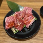 肉問屋 肉丸商店 - 料理写真:
