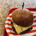 BAKERY & BURGER JB'S TOKYO - Cheeseburger
