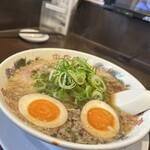 来来亭 京田辺店 - 味玉醤油、硬麺ラーメン¥970