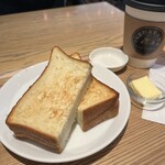 Bread&Coffee IKEDAYAMA 本店 - モーニング トーストセット
                                 パン・ド・ミ
                                 アップルティー