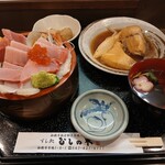 すし処ひしの木 - いただいたのは船橋市場丼2,000円と煮魚のぶりかま500円