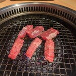 黒毛和牛タンとハラミ 焼肉龍 - 
