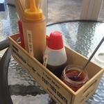 金の豚 - 卓上調味料