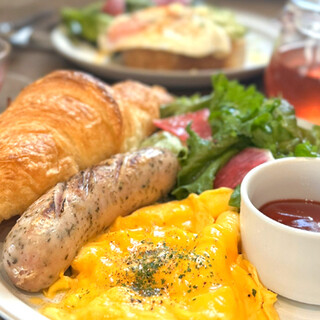 cafe&bar TipToe_1