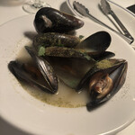 ワインと日本酒のお店 ル ジャングレ - 