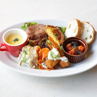 エイトデイズダイニング_2