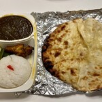 TABLA - チーズナン弁当、チキンサグ
