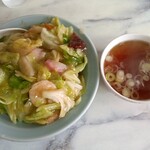 ラーメン 華月 - 中華丼(単品)ドカ盛り↑