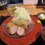 黒豚トンカツ さつまや とんとん - 